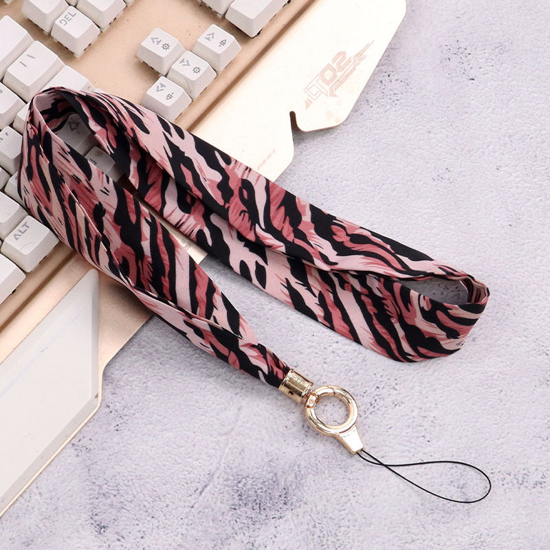 Cordón de tela para celular o multiusos estampado de leopardo rosa